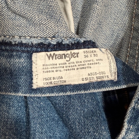 Wrangler 936DEN Jeans Made in USA 36x30 90s Rigid Denim Cowboy Fit - Picture 6 of 6